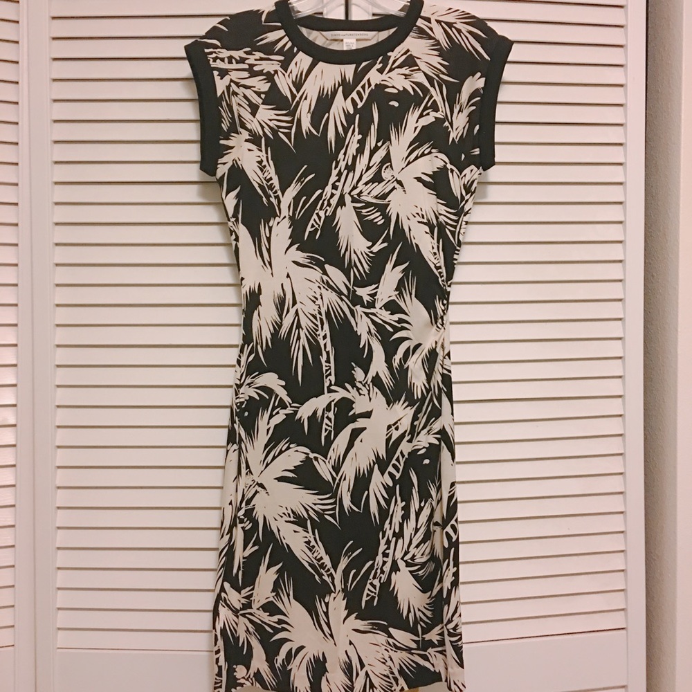 DVF shift cocktail dress, palm print, size 4/xs